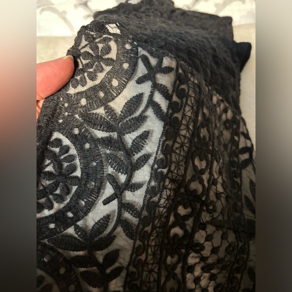 GUC H&M top - Picture 7 of 7